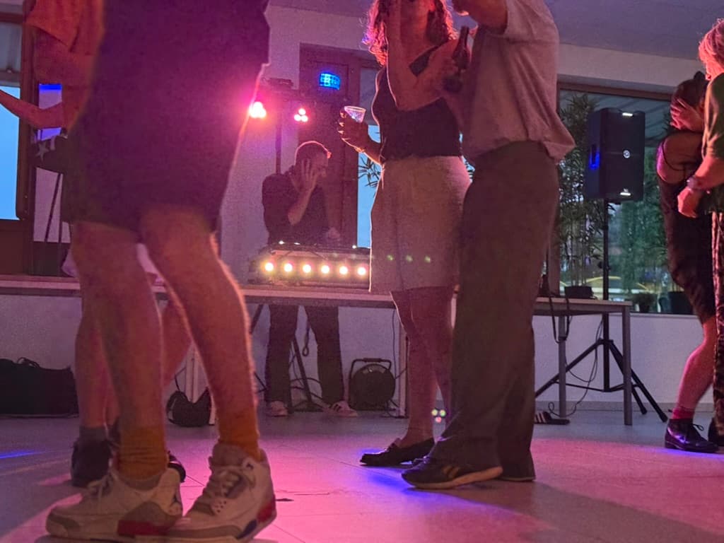 Dansbare afsluiter tijdens afterwork