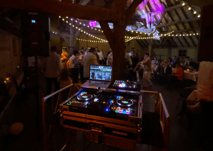 Publiek vanuit booth gezien